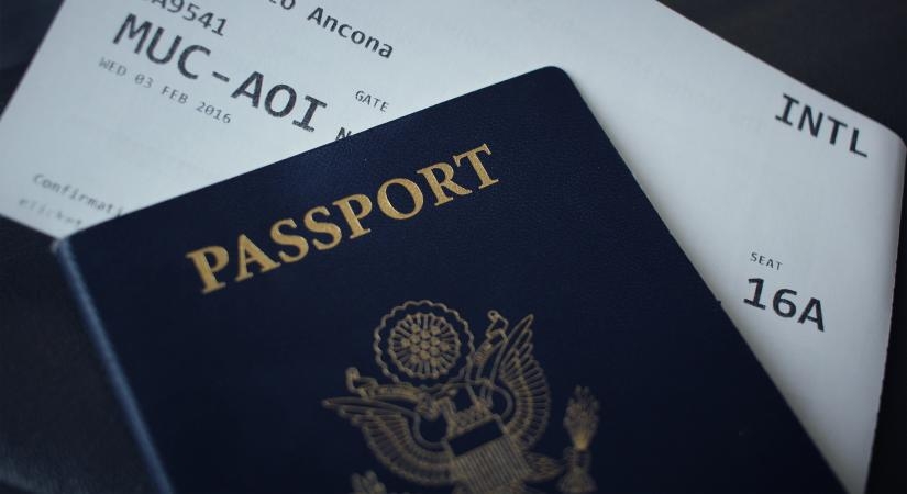 भारतीय प्रवासी अब पासपोर्ट में यूएई का स्थानीय पता दे सकते हैं