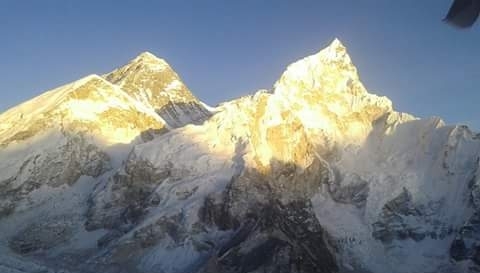 नेपाल माउंट एवरेस्ट की संशोधित ऊंचाई का मंगलवार को करेगा खुलासा