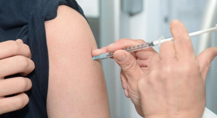 सऊदी अरब ने कोविड-19 टीकाकरण शुरू किया