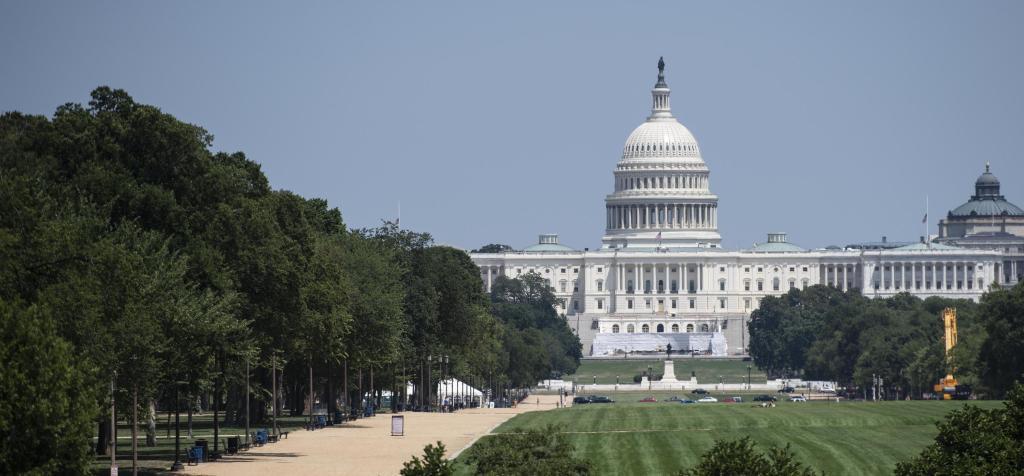 अमेरिकी सदन शटडाउन से बचने ‘स्टॉपगैप फंडिंग बिल’ पर करेगा मतदान