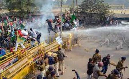 किसानों के ‘राजभवन मार्च’ के दौरान झड़प, पुलिस ने किया बल प्रयोग
