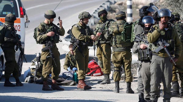 इजरायली सैनिक को छुरा घोंपने की कोशिश करने वाले की गोली मारकर हत्या