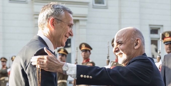 अफगानिस्तान के राष्ट्रपति, नाटो प्रमुख ने शांति वार्ता पर चर्चा की