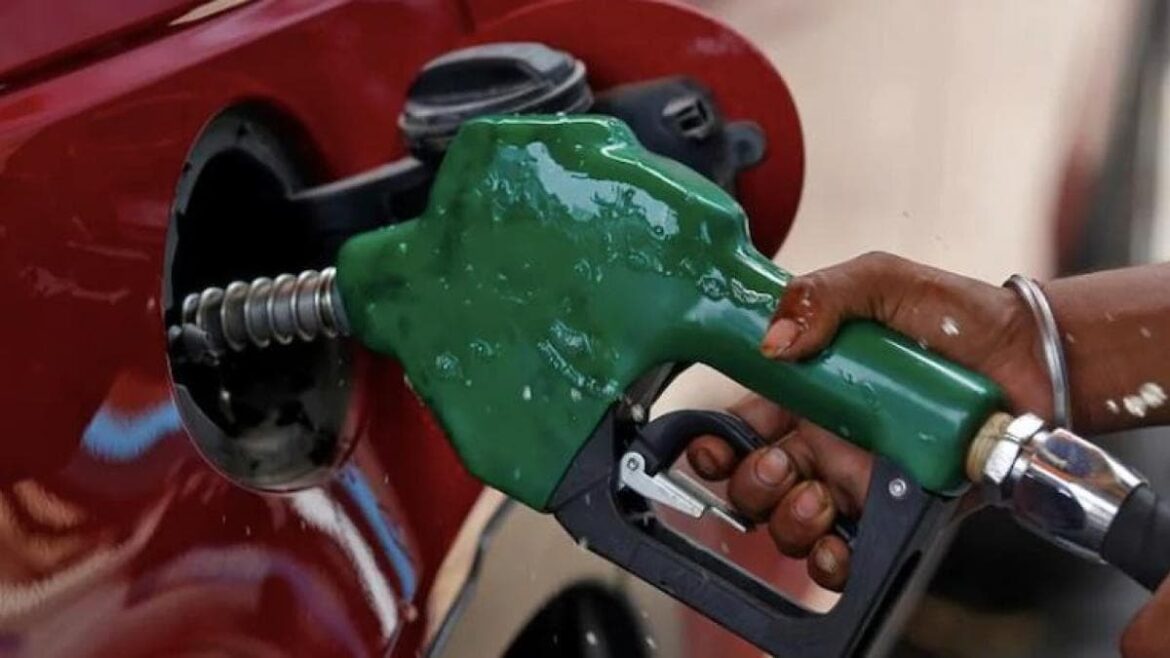 महंगाई की मार: मुंबई में पेट्रोल 95 रुपये प्रति लीटर के पार
