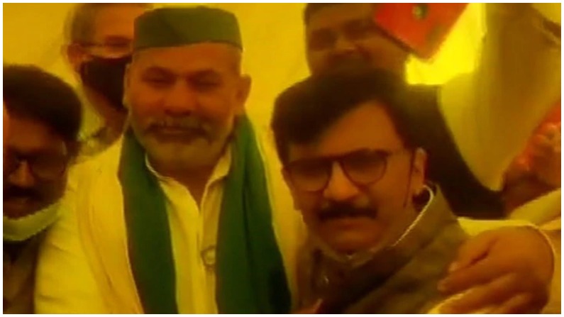 किसान आंदोलन को मिला शिवसेना का समर्थन, गाजीपुर पहुंचे संजय राउत ने टिकैत से की मुलाकात