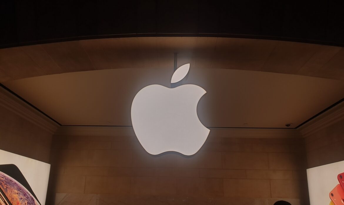 एप्पल ने 2020 की चौथी तिमाही में वैश्विक टीडब्ल्यूएस हीरेबल्स मार्केट का नेतृत्व किया