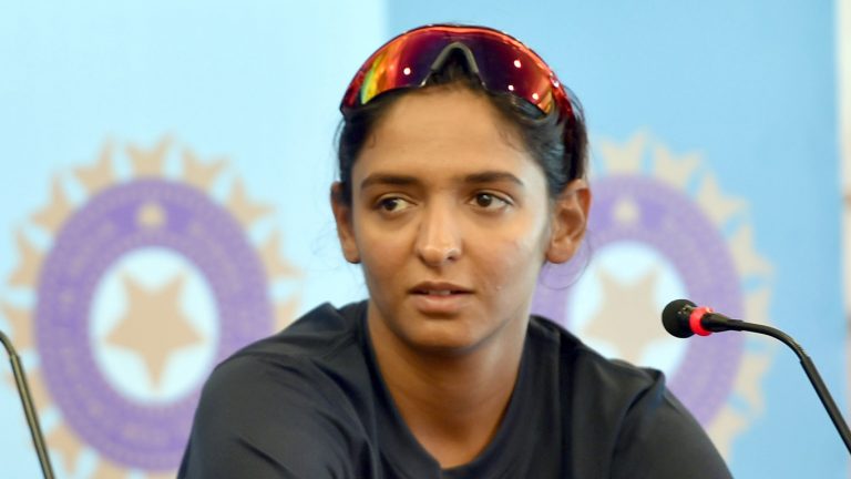 महिला क्रिकेट रैंकिंग : वनडे में 17वें स्थान पर पहुंचीं हरमप्रीत