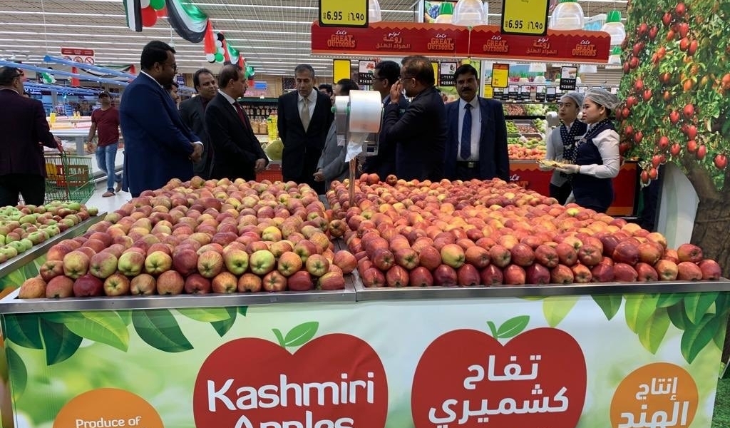 मोदी के आह्वान पर लुलु समूह ने यूएई में 400 टन कश्मीरी सेब आयात किया