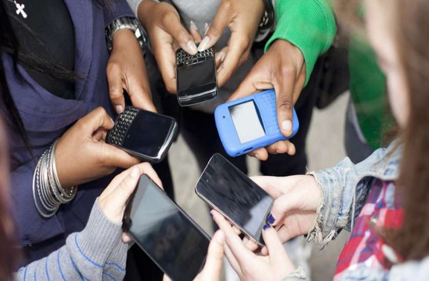 5 में से एक स्मार्टफोन यूजर में ओवर-डिपेंडेंसी का खतरा