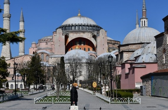 रूस की उड़ान पर अंकुश लगने के कारण तुर्की को पर्यटकों का होगा भारी नुकसान