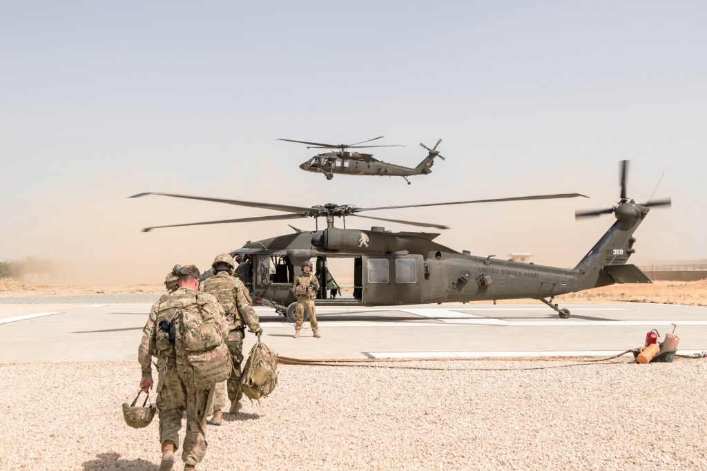सेना की वापसी पर अमेरिकी फैसले पर अफगानों की है मिली-जुली प्रतिक्रिया