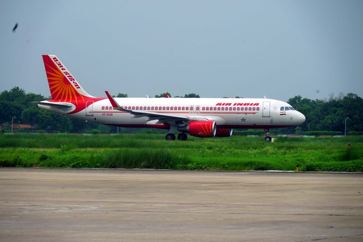 एयर इंडिया ने 14 जुलाई तक कोविड के कारण 56 कर्मचारियों को खो दिया: मंत्री
