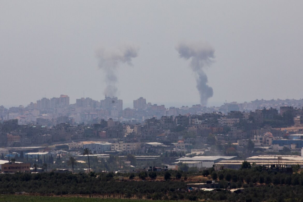 गाजा में इजरायली हमलों में 23 की मौत