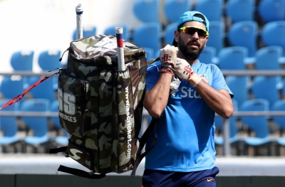 टेस्ट क्रिकेट में लगातार मौके नहीं मिलने से नाराज हैं युवराज