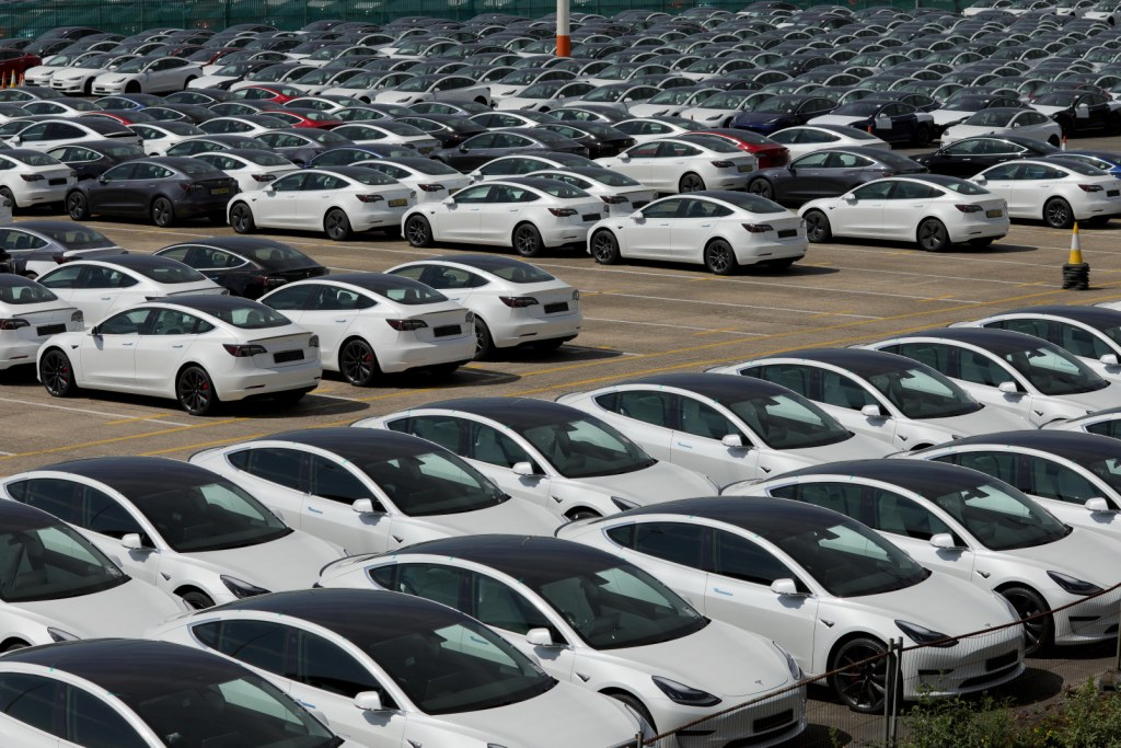 जून में वाहनों की खुदरा बिक्री बढ़ी: एफएडीए