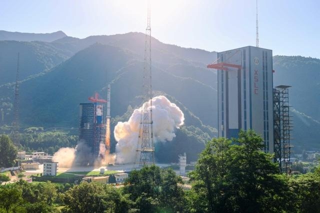 चीन ने रिमोट सेंसिंग नंबर 30 उपग्रहों के 10 सेटों का सफलतापूर्वक प्रक्षेपण किया