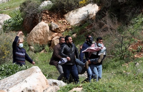वेस्ट बैंक में इजराइली सैनिकों ने फिलीस्तीनी की हत्या की