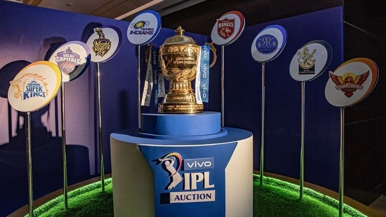 आईपीएल 2021: आईपीएल में किया गया बड़ा बदलाव, स्टैंड में गेंद गई तो उससे मैच नहीं खेला जाएगा
