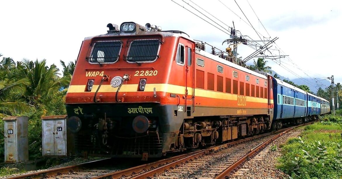 रेलवे ने यात्रियों की कमी को देखते हुए कोच प्रोडक्शन में लाई कमी
