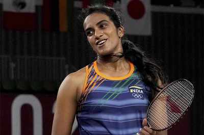 ओलंपिक (बैडमिंटन) : लगातार 2 ओलंपिक पदक जीतने वाली पहली भारतीय महिला बनीं सिंधु