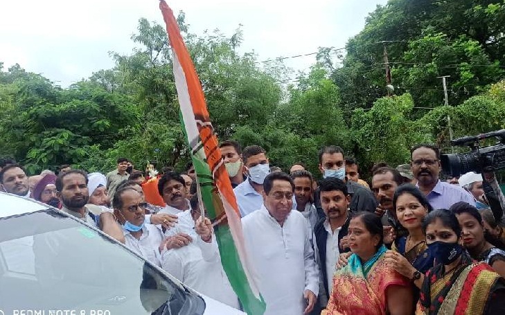 MP कांग्रेस की आभार यात्रा को पूर्व CM कमलनाथ ने दिखाई हरी झंडी, BJP ने कसा तंज