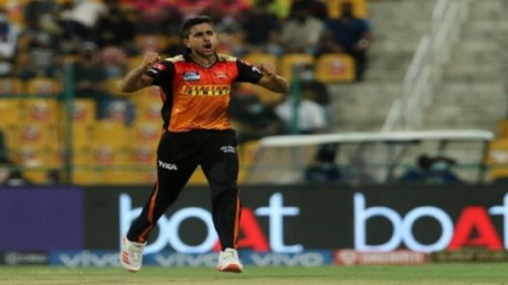 आईपीएल 2021: सनराइजर्स हैदराबाद के उमरान मलिक ने फेंकी सबसे तेज गेंद