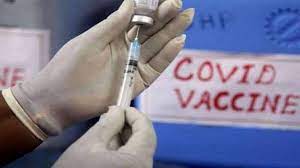 देश में कोरोना वैक्सीन की दोनों डोज लगवाने वालों की संख्या सिंगल डोज लगवाने वालों से ज्यादा हुई