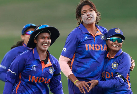 महिला विश्व कप : बैटिंग कोच बोले, भारत के शीर्ष क्रम के बल्लेबाजों को बेहतर करने की जरूरत