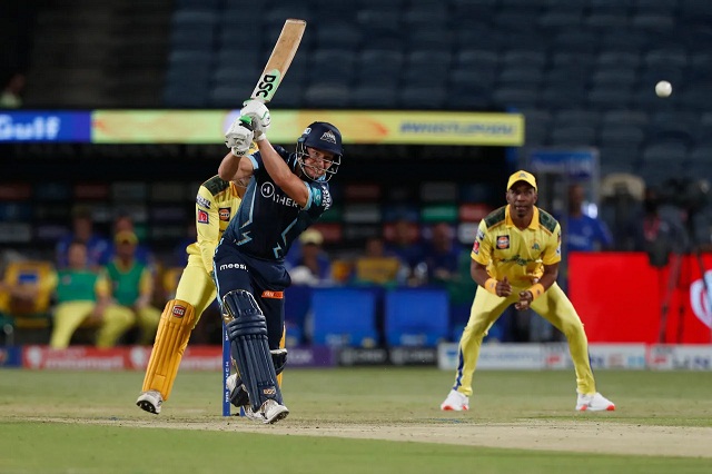 आईपीएल : चेन्नई ने जीता टॉस, गुजरात को गेंदबाजी के लिए आमंत्रित किया