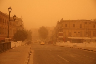 इराक में धूल भरी आंधी चलने से 5,000 से अधिक लोग अस्पताल में