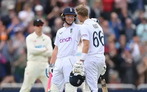 रूट-पॉप ने जमाए सैकड़े, तीसरे दिन इंग्लैंड 473/5, पर अब भी 80 रन से पीछे
