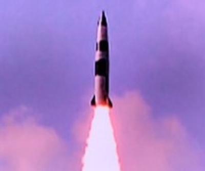 उत्तर कोरिया ने पूर्वी सागर में 2 बैलिस्टिक मिसाइलें दागीं