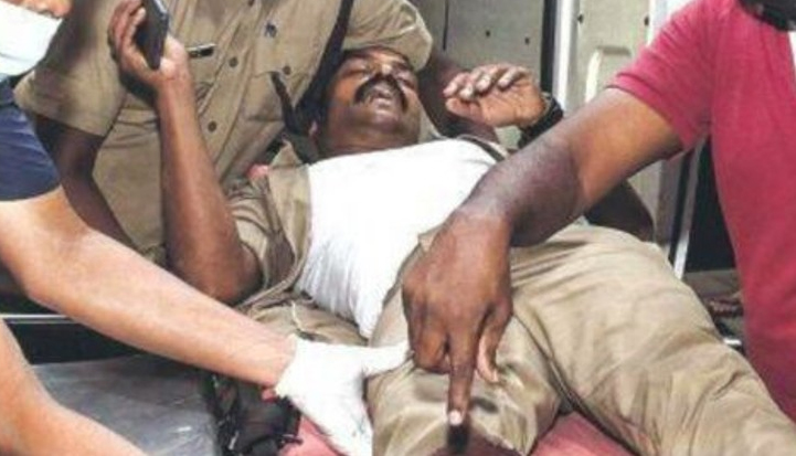 केरल में थाने में हमला, 36 पुलिसकर्मी घायल