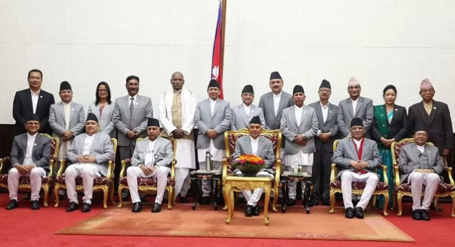 नेपाल में मंत्रिमंडल के विस्तार से खत्म नहीं हुईं प्रधानमंत्री दहल की सियासी मुश्किलें