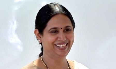 गृह लक्ष्मी योजना के लिए आवेदन शुक्रवार से स्वीकार होंगे : कर्नाटक मंत्री
