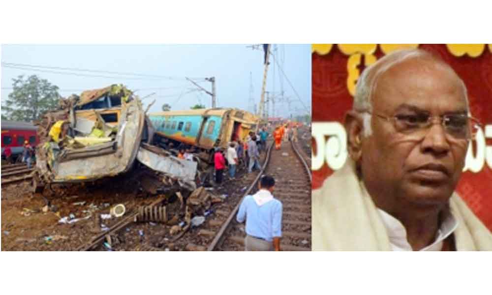 ओडिशा ट्रेन हादसा: कांग्रेस ने कहा – सवाल बाद में भी पूछे जा सकते हैं, तत्काल राहत एवं बचाव जरूरी