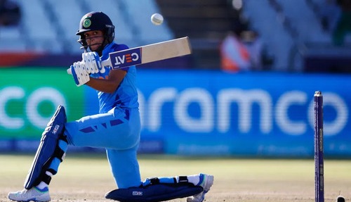 हरमनप्रीत कौर महिला टी20 बल्लेबाजी रैंकिंग में टॉप 10 में वापस लौटीं