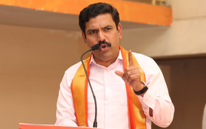 कांग्रेस सरकार के पास कर्मचारियों को वेतन देने के लिए पैसे नहीं : कर्नाटक भाजपा प्रमुख