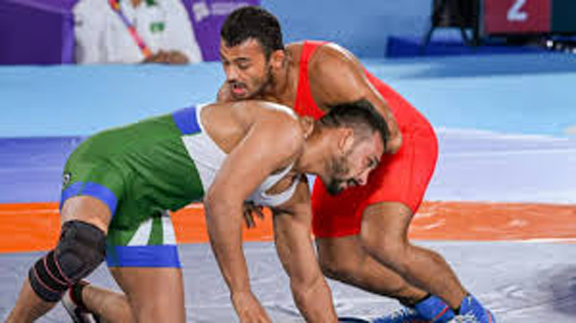ओलंपिक क्वालीफायर के लिए जा रहे भारतीय पहलवानों का बुरा हाल, दुबई में सोने-खाने को तरसे
