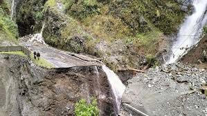 अरुणाचल प्रदेश में लैंड स्लाइड:नेशनल हाईवे-313 का बड़ा हिस्सा ढहा