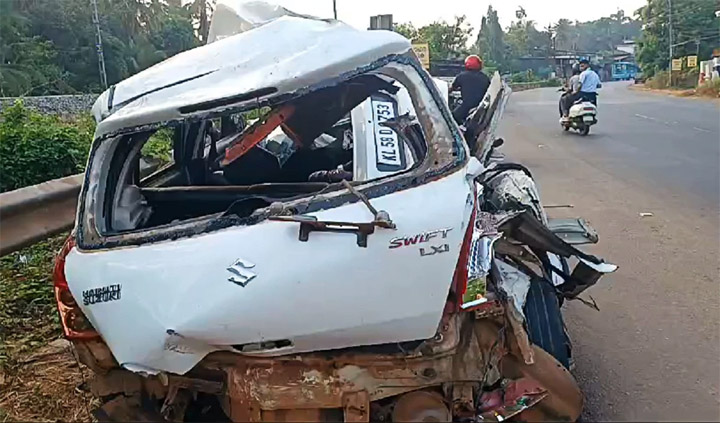 महाराष्ट्र के अकोला में दो कारों की टक्कर, 6 लोगों की मौत; तीन घायल