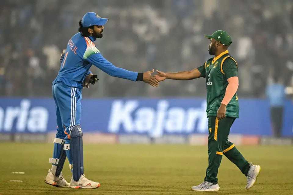 India vs South Africa 2nd ODI 2025: दो शतक, फिर भी हार – Raipur की भावुक कहानी 2 India vs South Africa 2nd ODI 2025